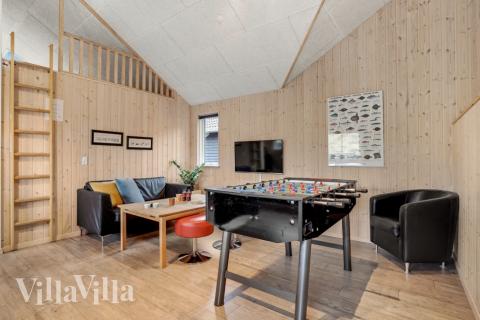 Aktivitetsrom i luksushus nr. 328 med 7 soverom og plass til 18 personer.