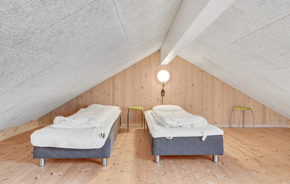 Noen av de 18 soveplassene i luksushus nr. 328 finnes på hems