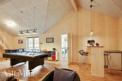 Aktivitetsrom i luksushus nr. 330 med 9 soverom og plass til 24 personer.