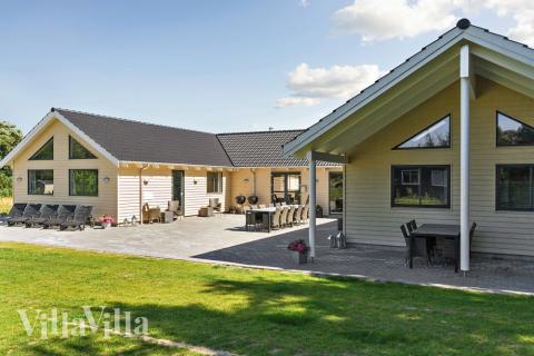 Flott feriehus nr. 330, med god plass til opptil 24 personer