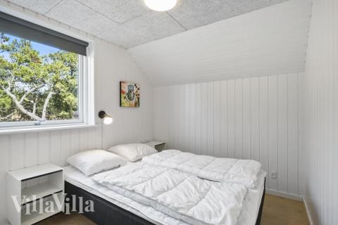 Et av de 6 soverommene i luksushus nr. 332 i Vestjylland.