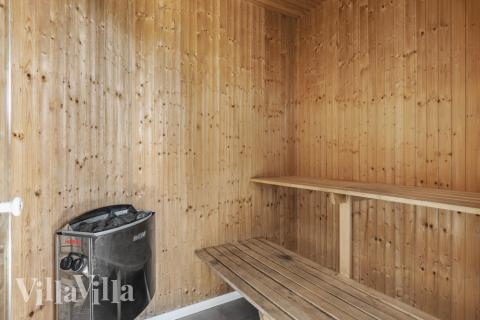 Nyt varmen i badstuen i luksushus nr. 332 til 20 personer