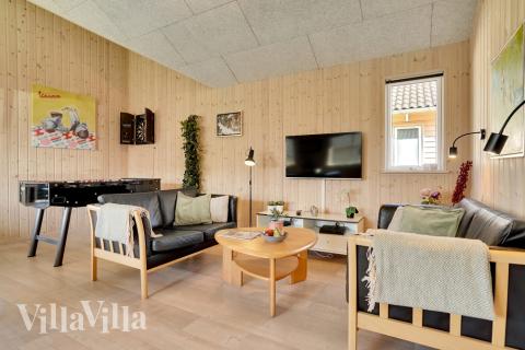 Dette lekre huset med svømmebasseng, nr. 338, med plass til 16 personer, ligger i Fyn og øyer