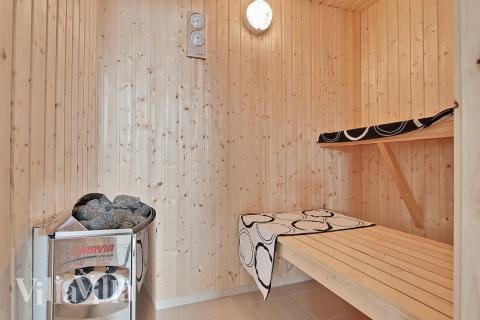 Nyt varmen i badstuen i luksushus nr. 347 til 18 personer