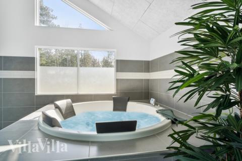 Nyt varmen i boblebadet i luksushus nr. 350 i Nordsjælland