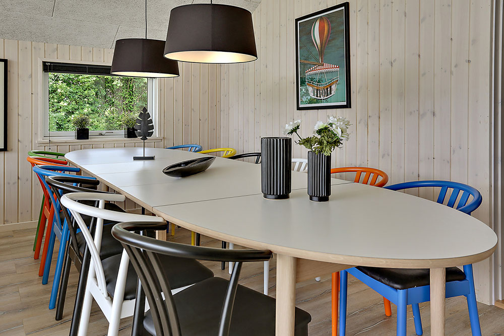 Oppholdsrom med plass til 14 i luksushus nr. 349.
