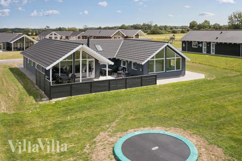 Nær Skåstrups  fine strand og Nordfyns mange aktiviteter ligger dette flotte sommerhuset med muligheter for både aktiviteter og avslapping.