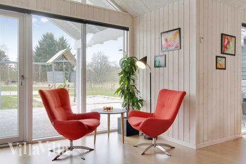 Oppholdsrom med plass til 18 i luksushus nr. 358.