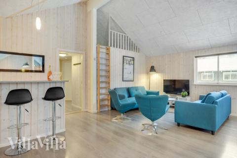 Luksushus nr. 362 til 24 personer tilbyr et stort aktivitetsrom med bl.a. biljard og dart