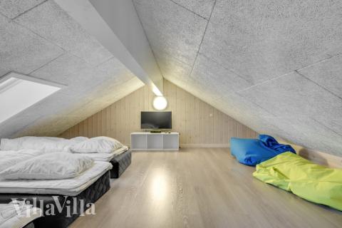 Noen av de 24 soveplassene i luksushus nr. 362 finnes på hems