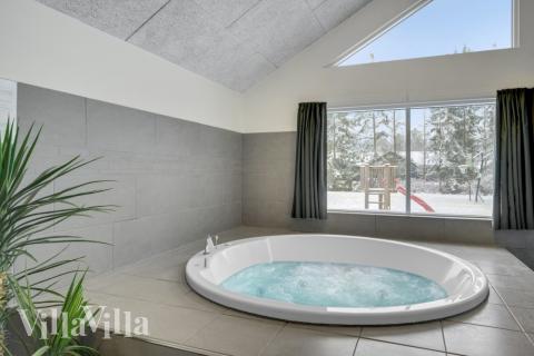 Nyt varmen i boblebadet i luksushus nr. 362 i Nordsjælland