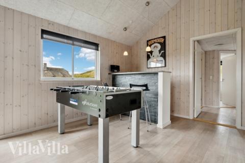 Luksushus nr. 363 til 20 personer tilbyr et stort aktivitetsrom med bl.a. biljard og dart