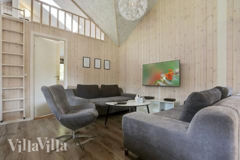 Konkurrer i feriehusets aktivitetsrom når dere besøker luksushus nr. 369 i Nordsjælland.