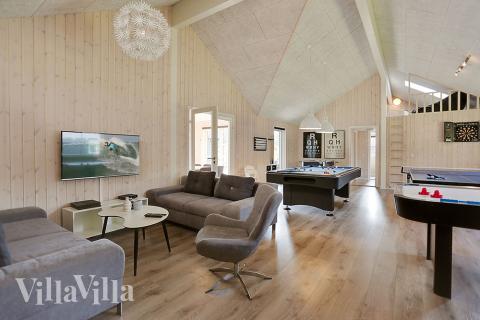 Aktivitetsrom i luksushus nr. 369 med 8 soverom og plass til 20 personer.