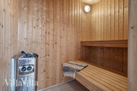 Nyt varmen i badstuen i luksushus nr. 371 til 21 personer