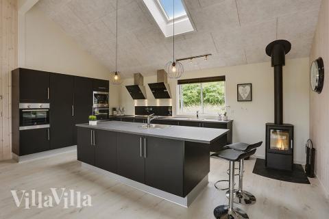 Kjøkkenet i luksushus nr. 376 er godt innrettet.