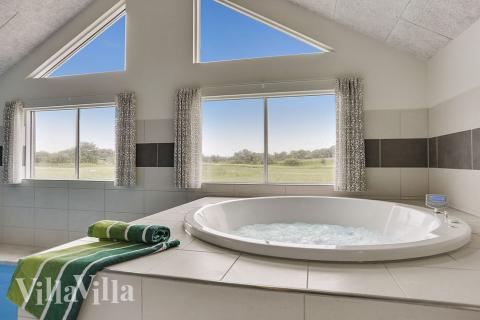 Nyt varmen i boblebadet i luksushus nr. 376 i Nordsjælland