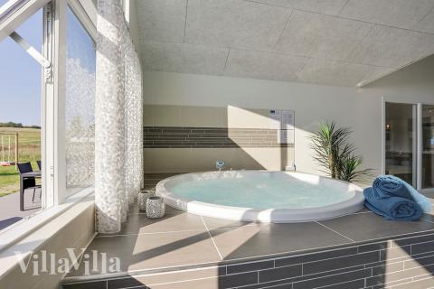 Nyt varmen i boblebadet i luksushus nr. 377 i Nordsjælland