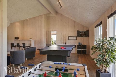 Aktivitetsrom i luksushus nr. 377 med 7 soverom og plass til 18 personer.