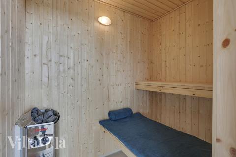 Nyt varmen i badstuen i luksushus nr. 377 til 18 personer