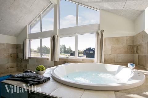 Nyt varmen i boblebadet i luksushus nr. 378 i Nordsjælland