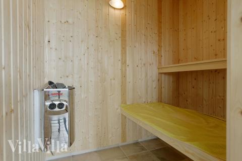 Nyt varmen i badstuen i luksushus nr. 378 til 18 personer