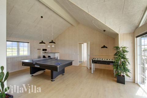 Aktivitetsrom i luksushus nr. 383 med 7 soverom og plass til 18 personer.