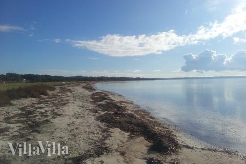 Stranden nær luksushus nr. 386.