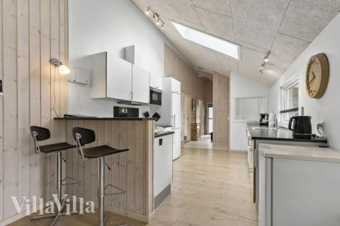 Kjøkkenet i luksushus nr. 380 er godt innrettet.