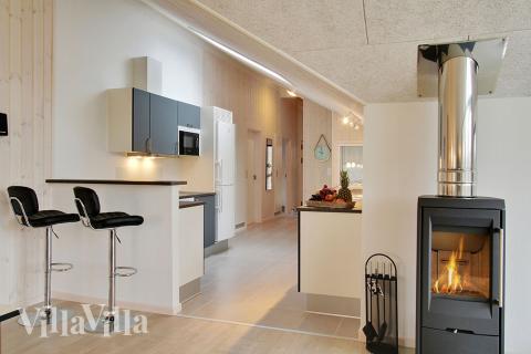 Kjøkkenet i luksushus nr. 708 er godt innrettet.