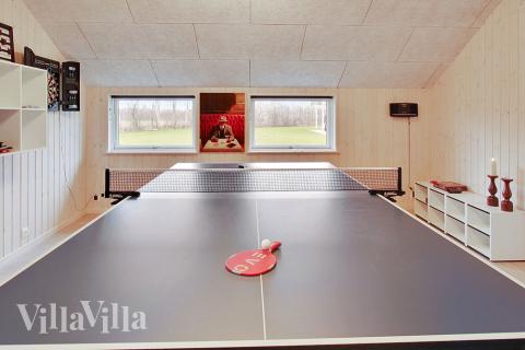 Luksushus nr. 708 til 12 personer tilbyr et stort aktivitetsrom med bl.a. biljard og dart