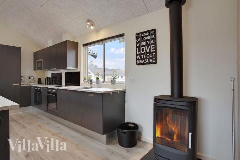 Kjøkkenet i luksushus nr. 395 er godt innrettet.