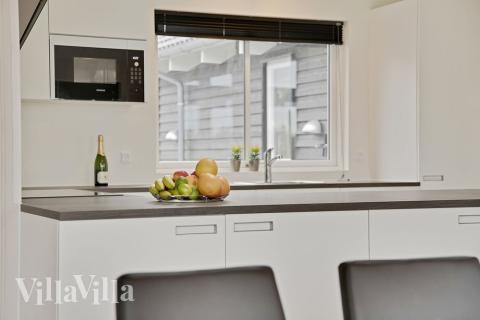 Kjøkkenet i luksushus nr. 388 er godt innrettet.