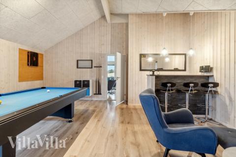 Aktivitetsrom i luksushus nr. 397 med 7 soverom og plass til 18 personer.