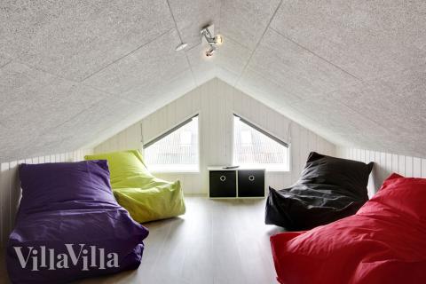 Noen av de 24 soveplassene i luksushus nr. 400 finnes på hems