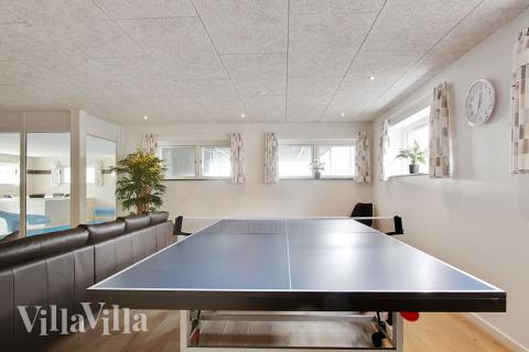 Aktivitetsrom i luksushus nr. 400 med 9 soverom og plass til 24 personer.