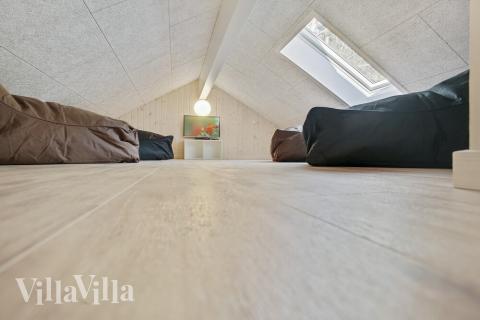 Noen av de 24 soveplassene i luksushus nr. 406 finnes på hems