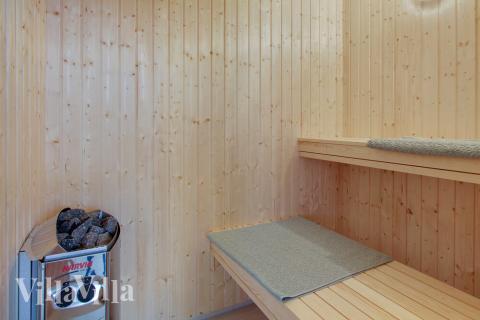 Nyt varmen i badstuen i luksushus nr. 407 til 22 personer