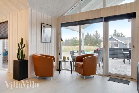 Oppholdsrom med plass til 22 i luksushus nr. 407.