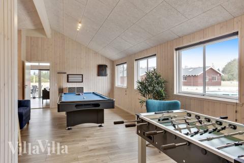 Aktivitetsrom i luksushus nr. 408 med 7 soverom og plass til 18 personer.