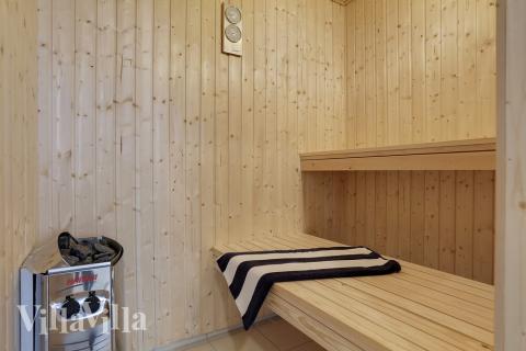 Nyt varmen i badstuen i luksushus nr. 392 til 18 personer