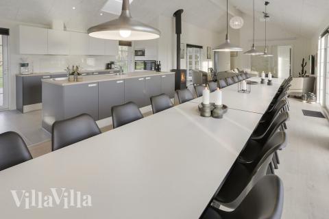 Oppholdsrom med plass til 26 i luksushus nr. 415.