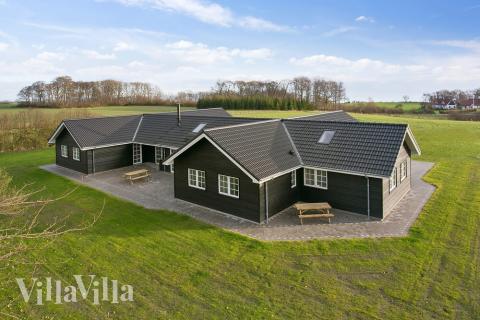 Flott feriehus nr. 415, med god plass til opptil 26 personer