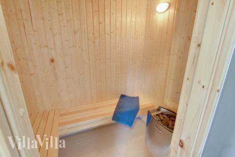 Nyt varmen i badstuen i luksushus nr. 410 til 20 personer