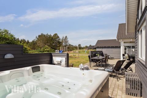 Luksushus nr. 409 har bl.a. et deilig boblebad