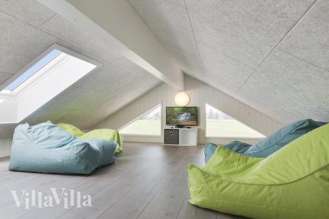 Noen av de 24 soveplassene i luksushus nr. 403 finnes på hems