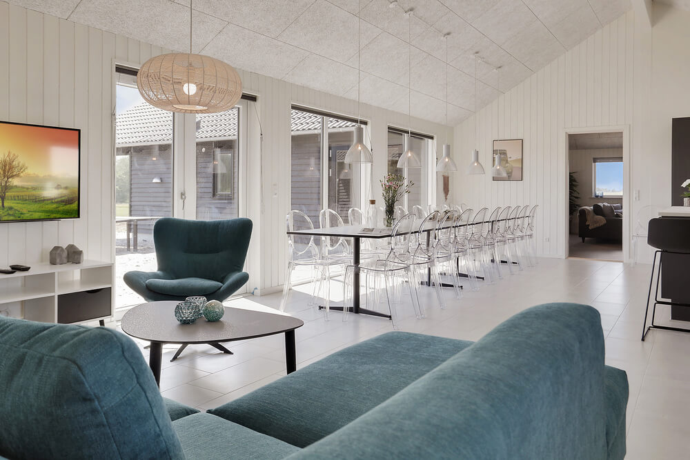 Oppholdsrom med plass til 24 i luksushus nr. 403.