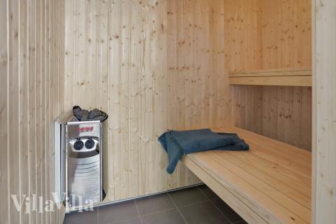 Nyt varmen i badstuen i luksushus nr. 413 til 20 personer