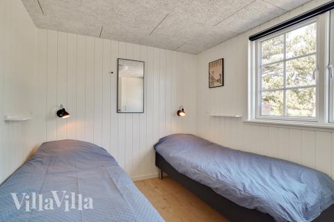 Et av de 9 soverommene i luksushus nr. 412 i Vestjylland.