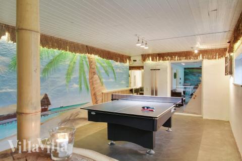 Aktivitetsrom i luksushus nr. 423 med 8 soverom og plass til 28 personer.